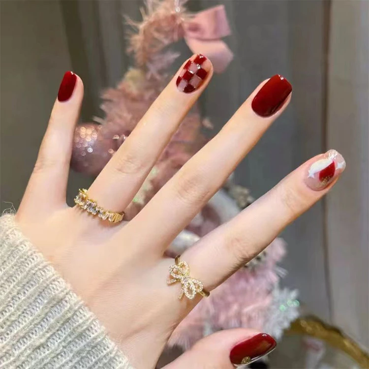 [甜心格格短款酒红爱心棋盘格穿戴甲可拆卸美甲贴