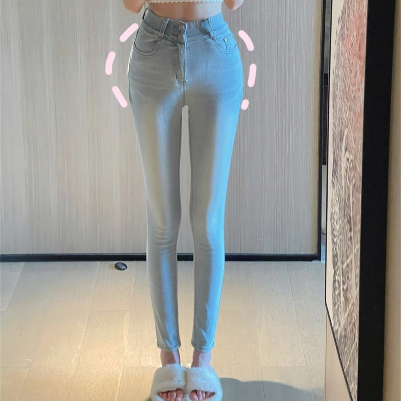 美臀丰胯裤~韩漫身材掐腰浅色显瘦修身提臀小脚裤弹力软牛仔裤女