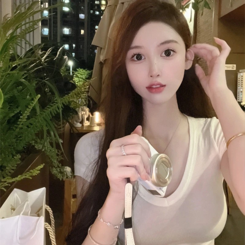 辣妹春夏新显胸紧身气质百搭V领白色薄款螺纹打底衫短袖上衣女t恤