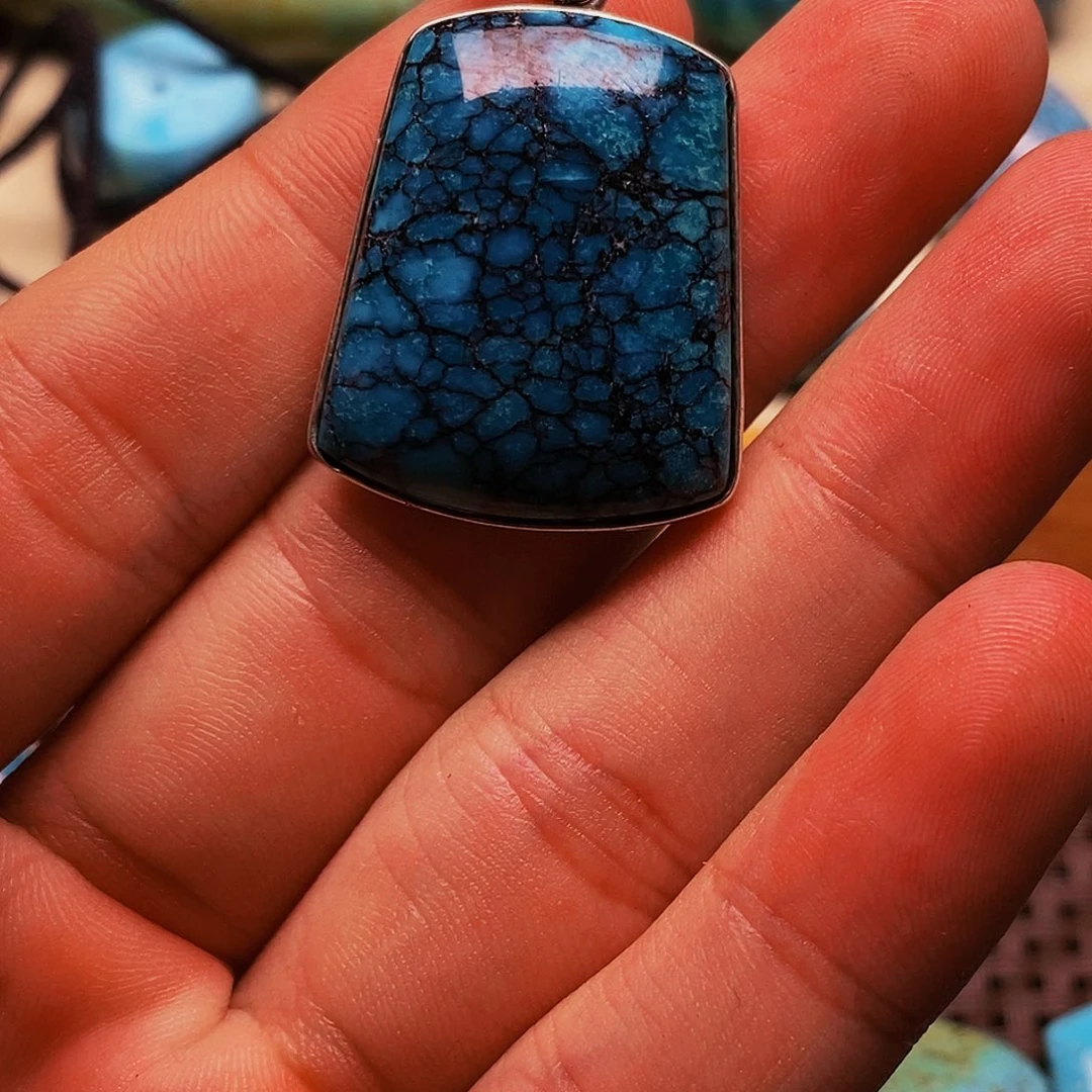 绿松石绿松石未镶嵌