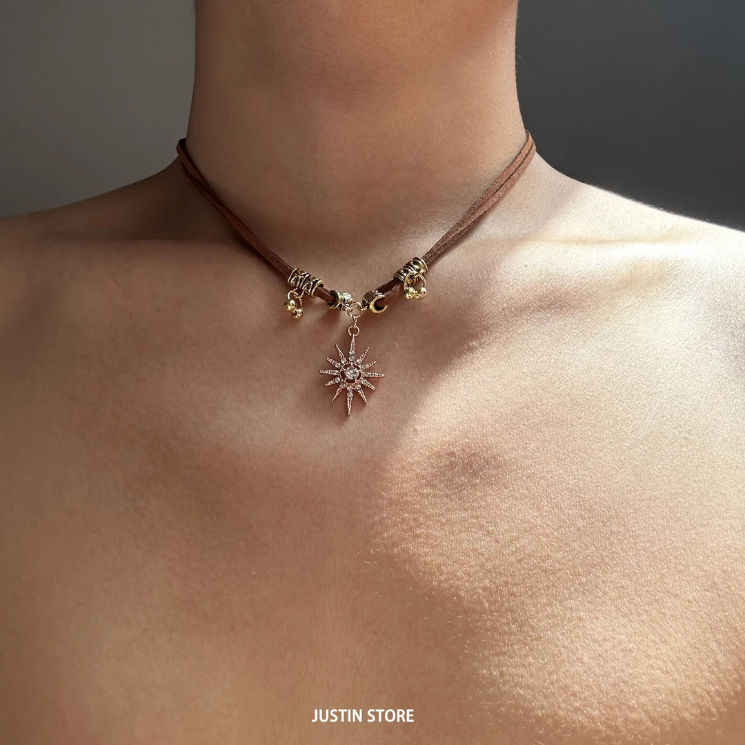 铜项链 在秋天！美拉德太阳花项链男款2024新款复古锁骨链颈链