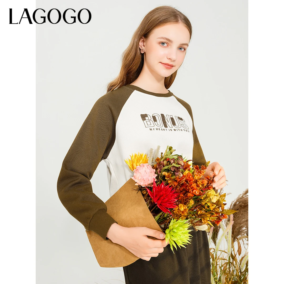 lagogo新款学院风甜美字母插肩卫衣女MCEE4B06