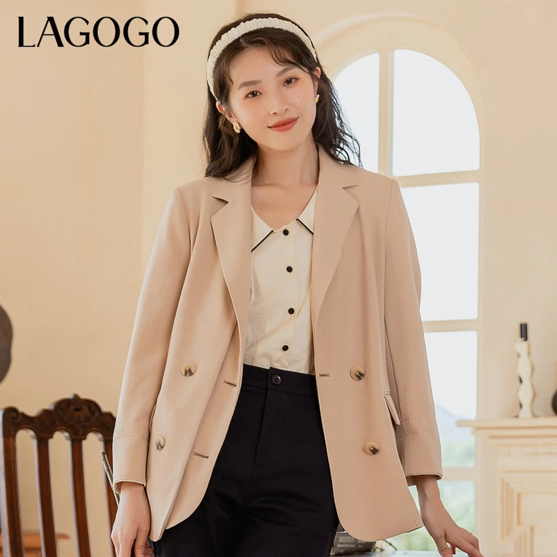 Lagogo新款西装领双排木纹扣设计西装外套女LCWW437A41气质