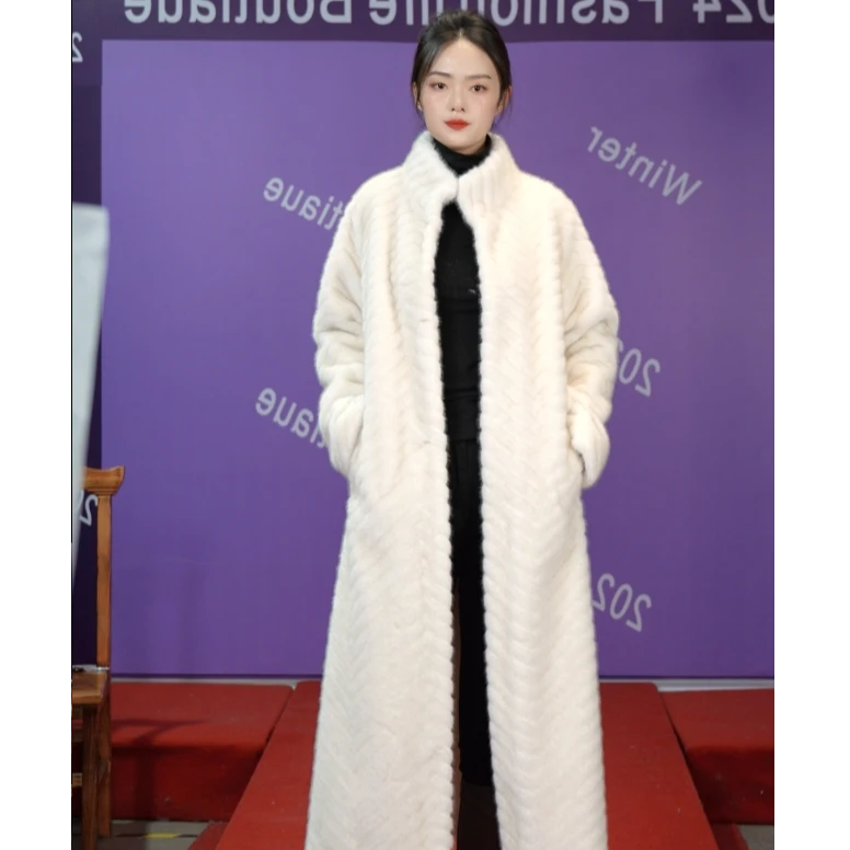 0154妈妈秋冬新款高贵外套中老年女士冬装时尚大衣