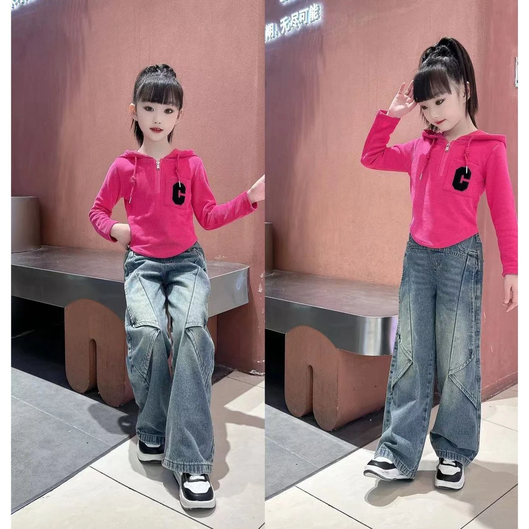 韩版潮春秋女童连帽火龙果色上衣显白洋气翻边牛仔裤时髦套装酷潮