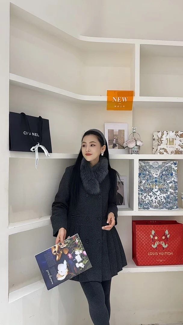 【心之归属】欧货千金小香风带围脖双排扣羽绒外套-83