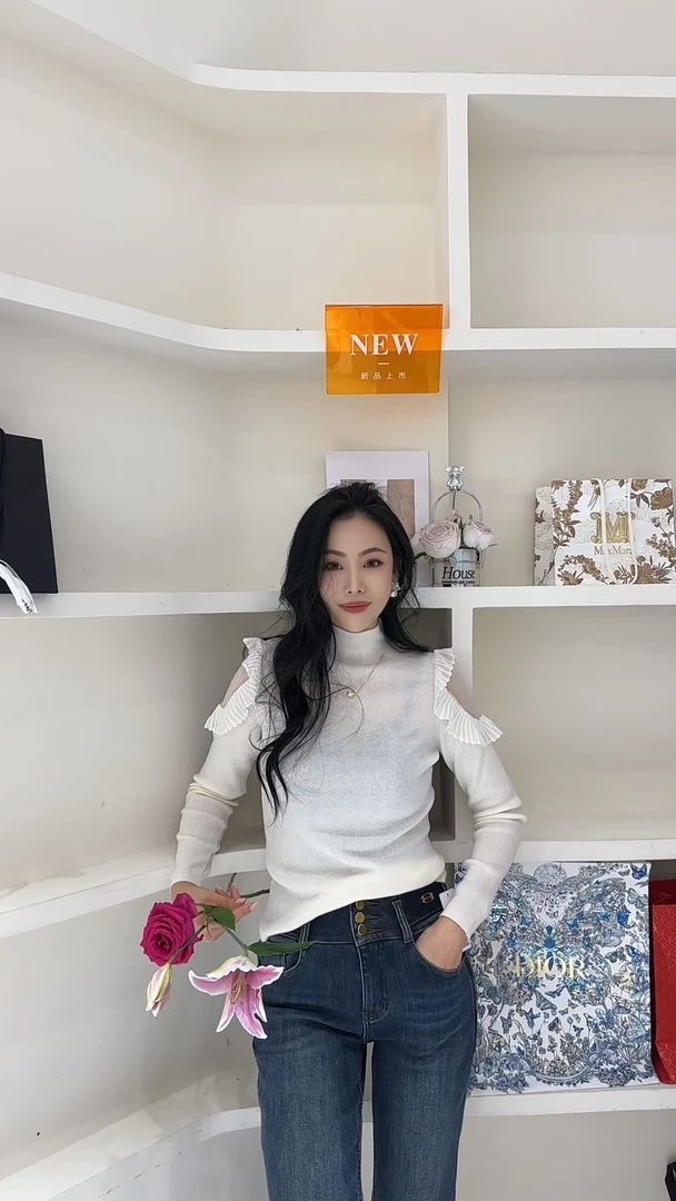 【慕萌】欧货半高领精致荷叶边露肩网纱针织上衣-3888