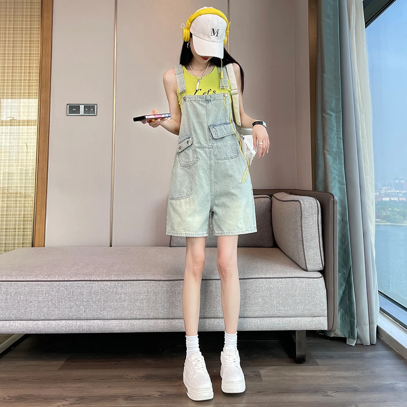 减龄牛仔背带短裤女夏季薄款2025年新款显瘦小个子吊带阔腿连体裤