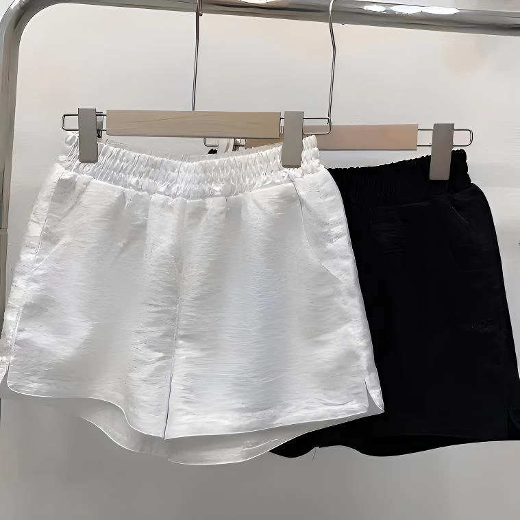 夏季闪闪短裤休闲裤时尚百搭韩版松紧腰显瘦女装白色黑色百搭裤子