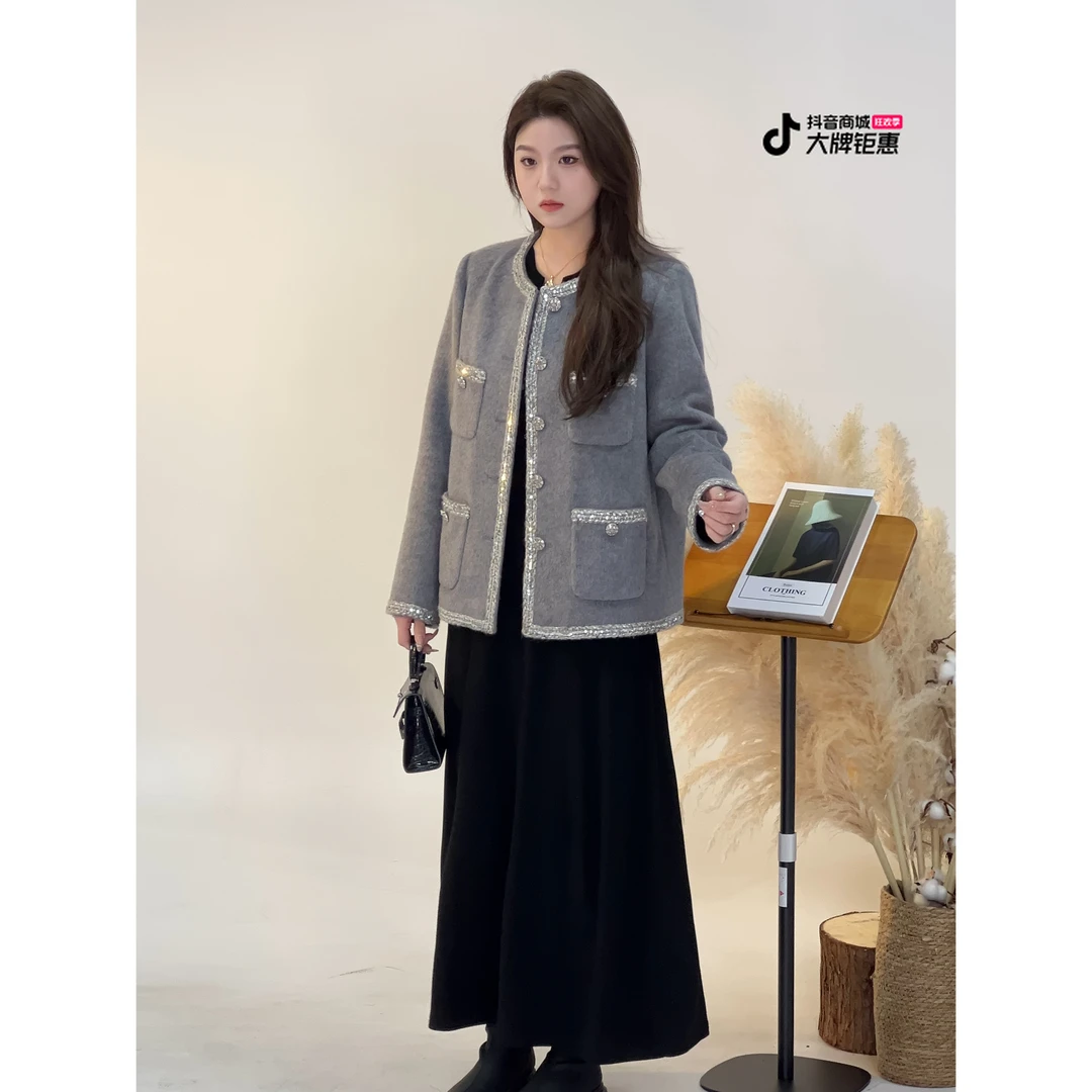 QC三妮【典雅灰韵】微胖大码女气质时尚灰色经典小香外套ZY410F51