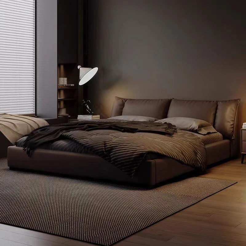 皮床轻奢落地创意家用简约大气北欧极简意式主卧现代双人床后现代