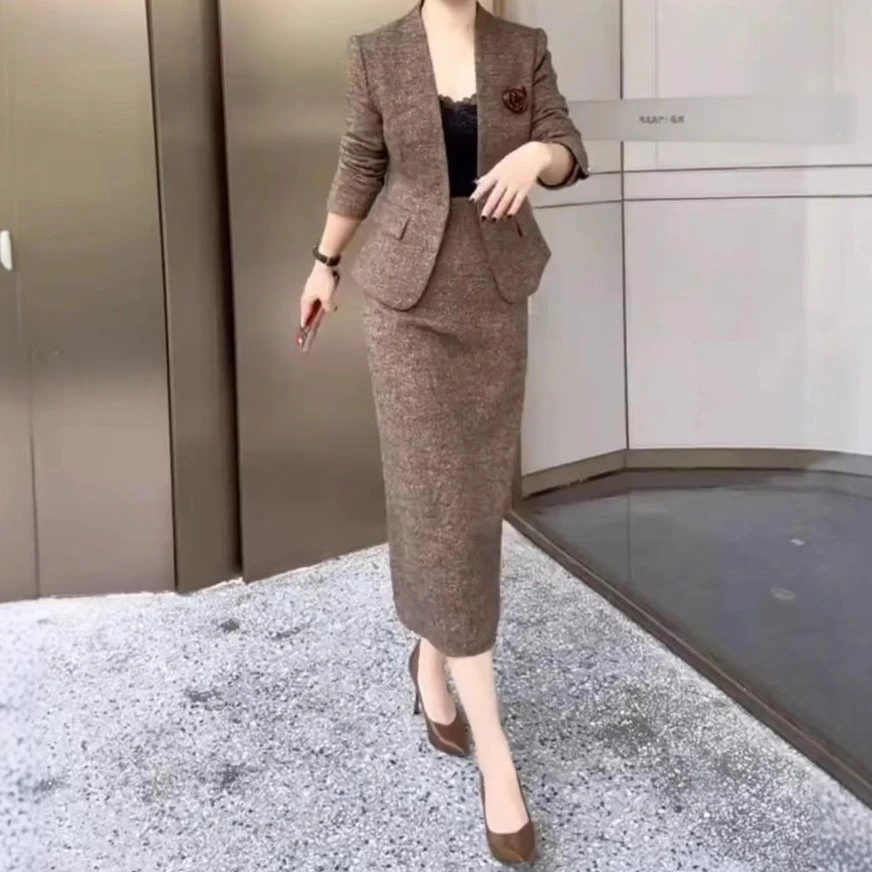 新款时尚OL修身显瘦外套半身裙女装