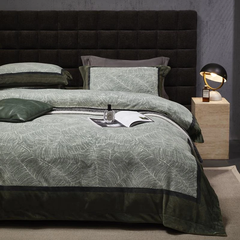 轻奢美式加厚牛奶绒四件套秋冬保暖印花珊瑚绒法兰绒亲肤柔软被套