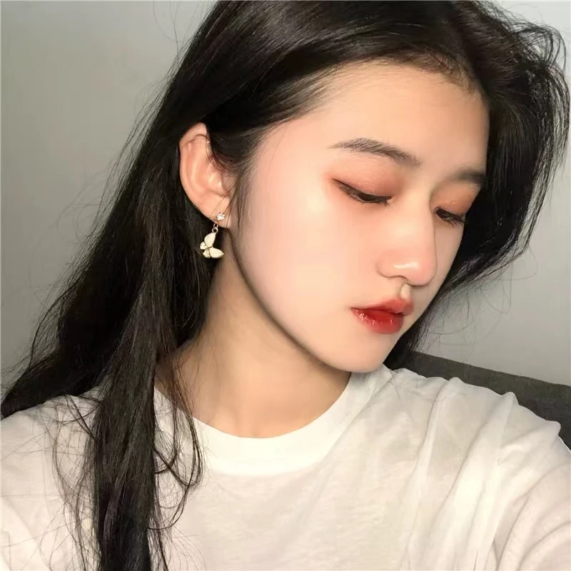 铜合金耳饰 【B.1124】灵动蝴蝶高级感超仙耳环女2023新款轻奢少女