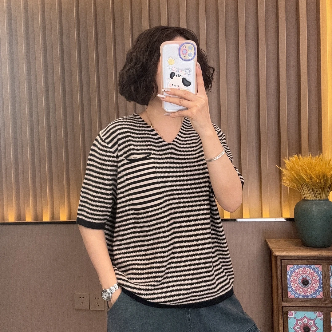 【萍姐推荐】2025夏季V领条纹显瘦短袖针织衫口袋百搭宽松短袖毛衣