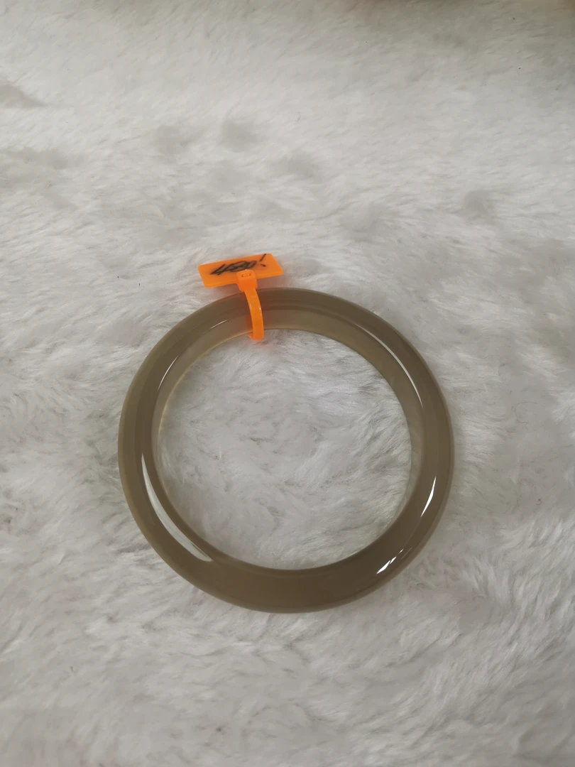 天然无染色玛瑙玉髓手镯
