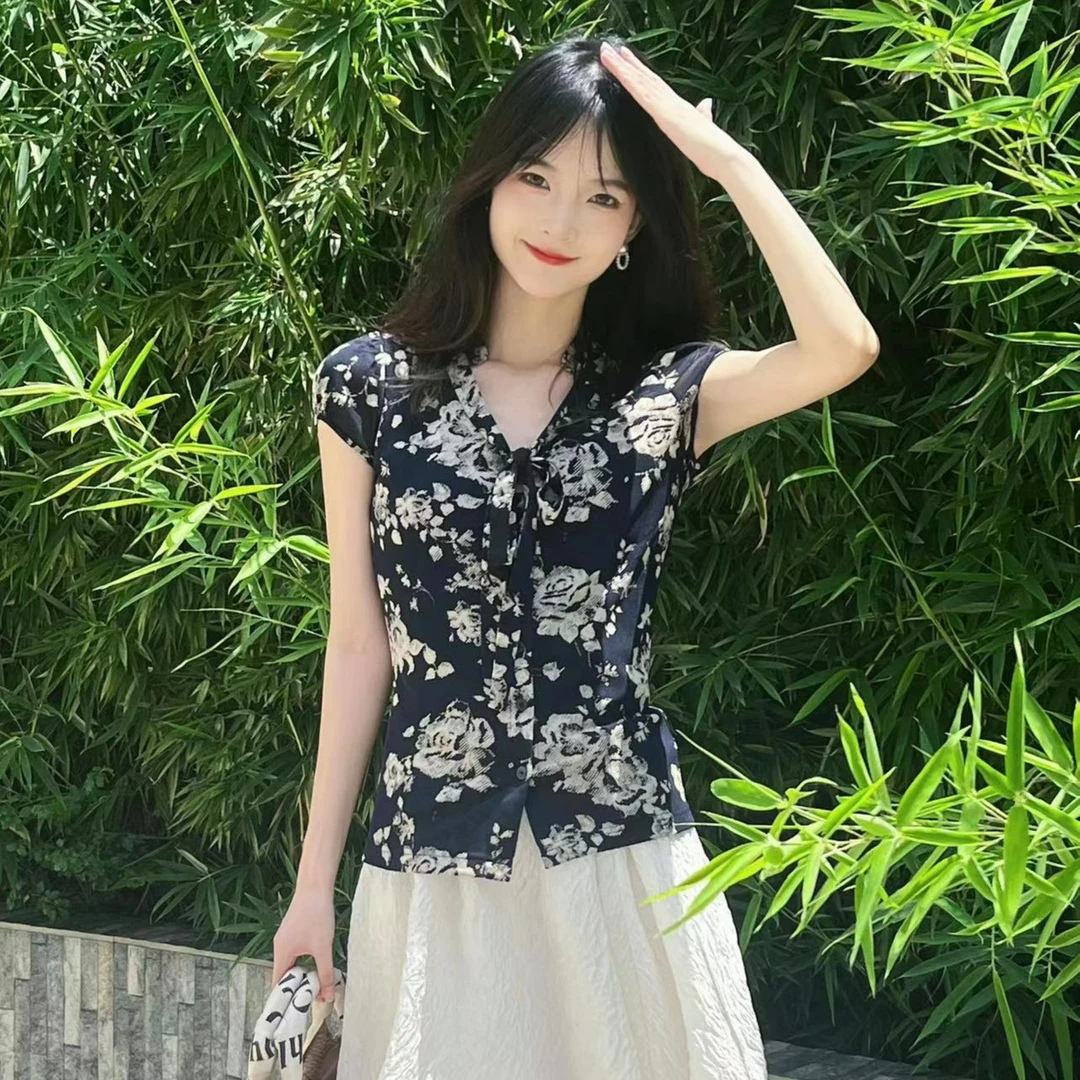 【玫瑰雁纱】哥弟春夏百搭复古超显瘦短款小众上衣碎花夏季印花