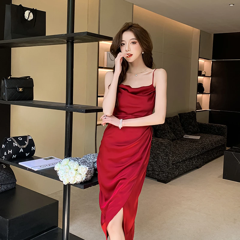 春夏高级设计感礼服荡领吊带裙气质法式时尚性感收腰修身包臀女神