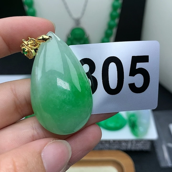 石英质玉颈饰未镶嵌