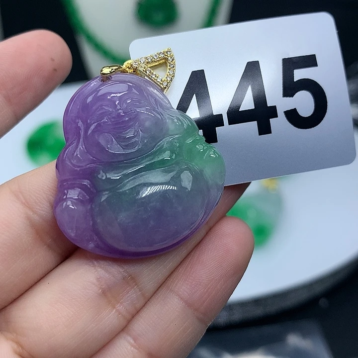 翡翠吊坠(赠链)未镶嵌