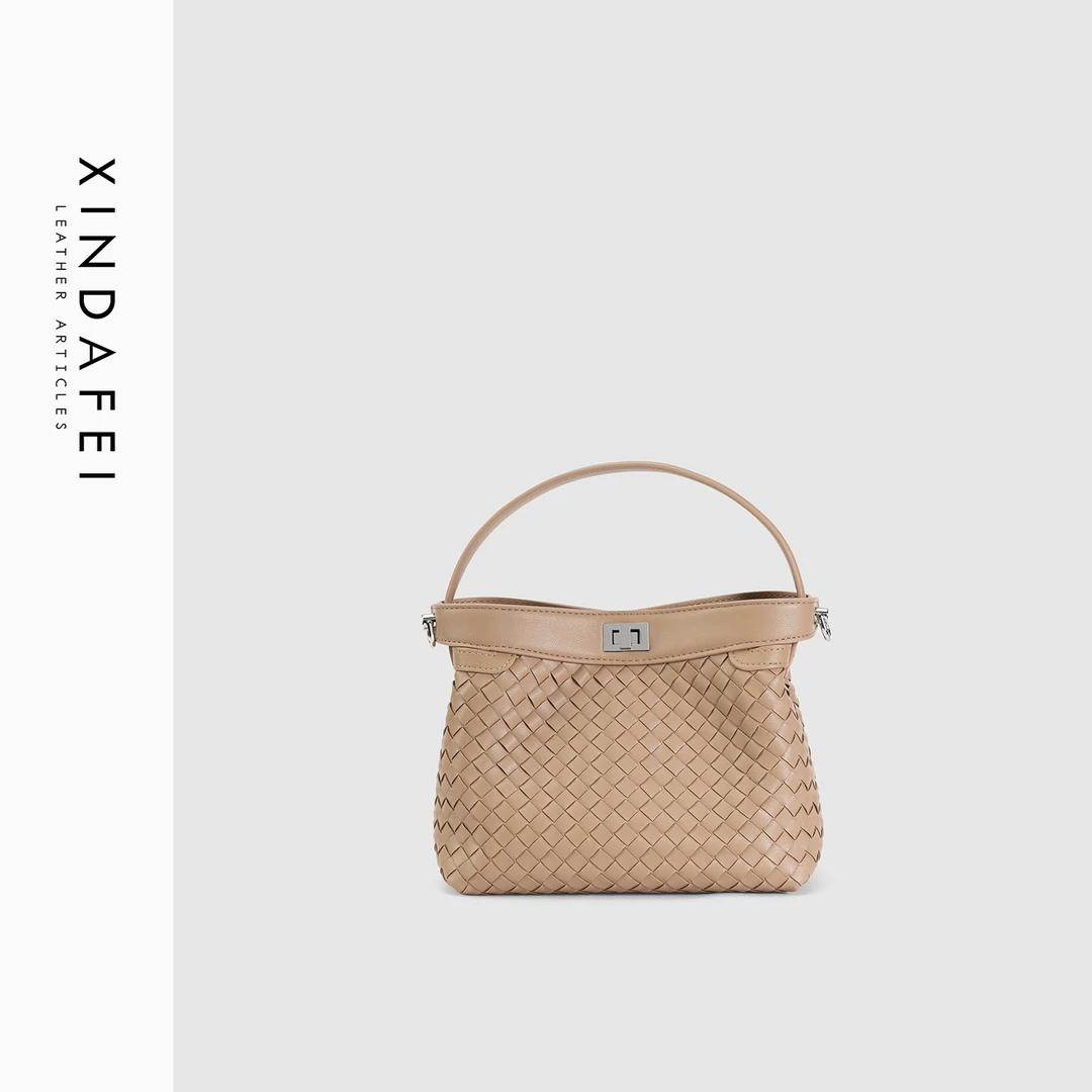 时尚轻奢经典编织手提斜挎女包39A37奶茶色