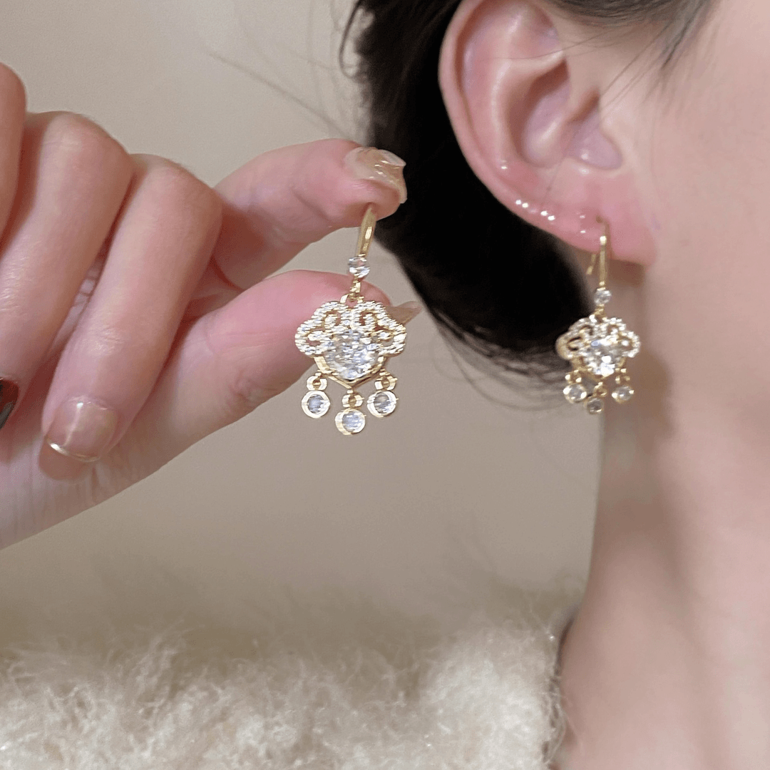 铜合金耳饰 如意锁流苏水滴耳钉气质轻奢时尚百搭复古风耳环2042