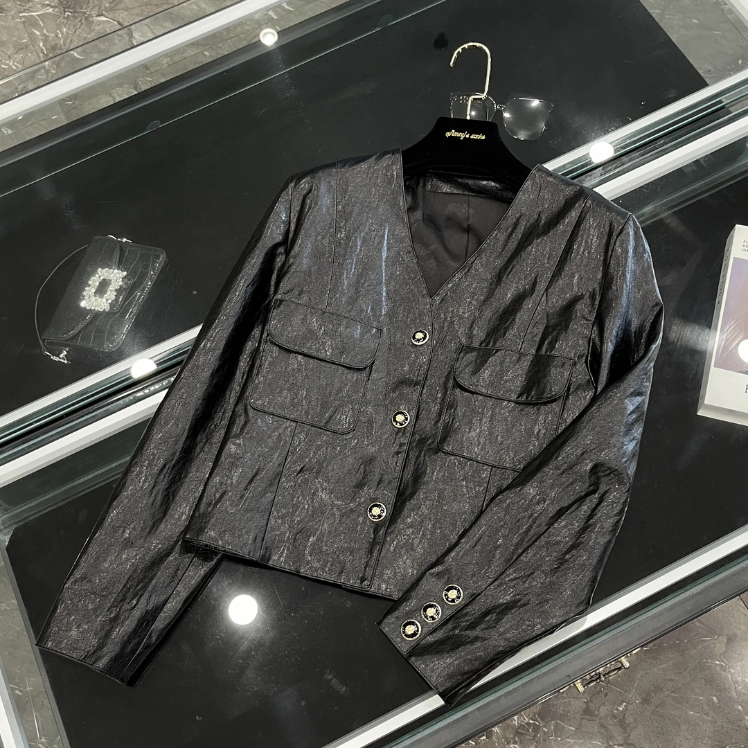 小香风V领羊皮机车休闲显瘦短夹克外套-24726