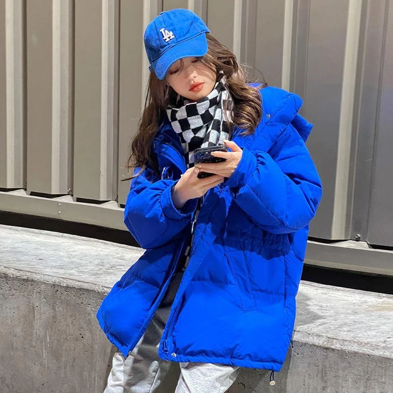 波司登克莱因蓝羽绒服女短款收腰显白洋气宽松连帽立领白鸭绒面包