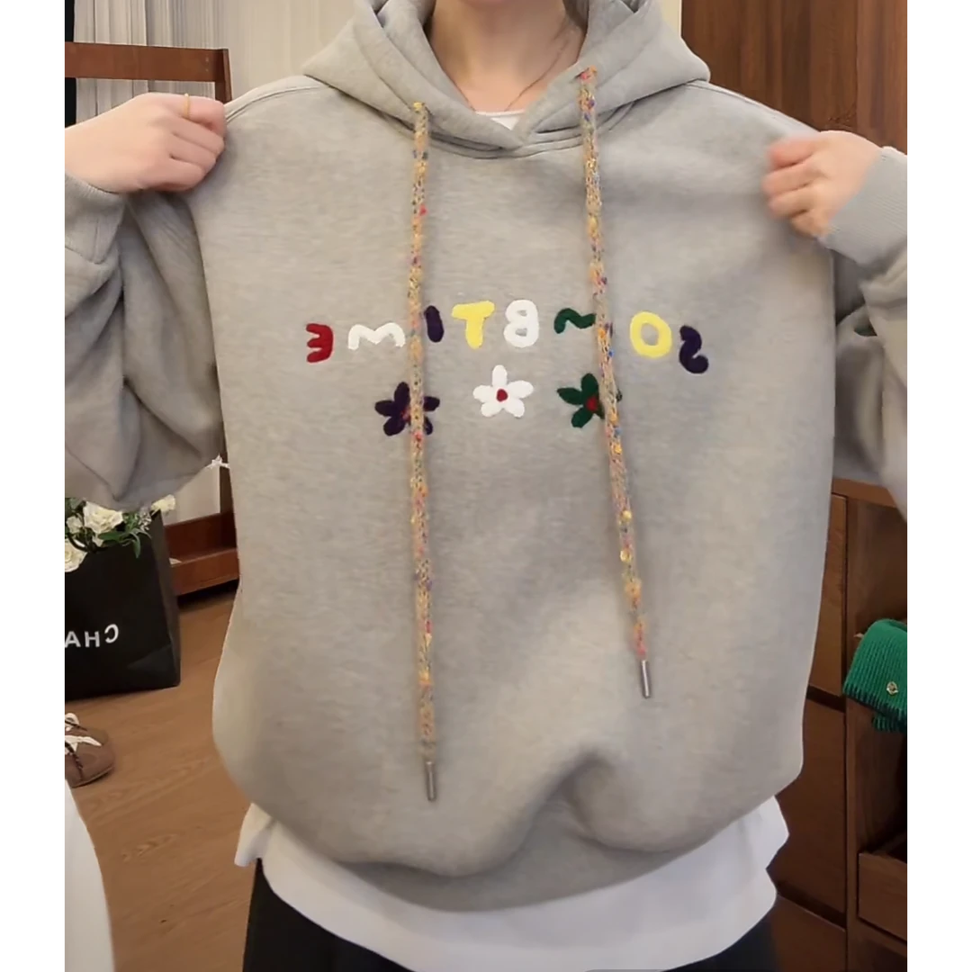 彩带加绒卫衣冬季女2024新款加厚刺绣字母连帽时尚设计感上衣