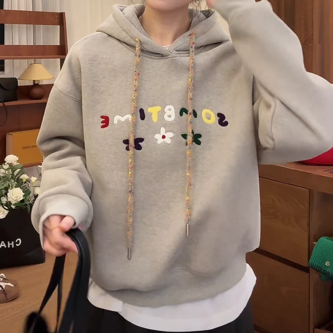 彩带加绒卫衣冬季女2024新款加厚刺绣字母连帽时尚设计感上衣