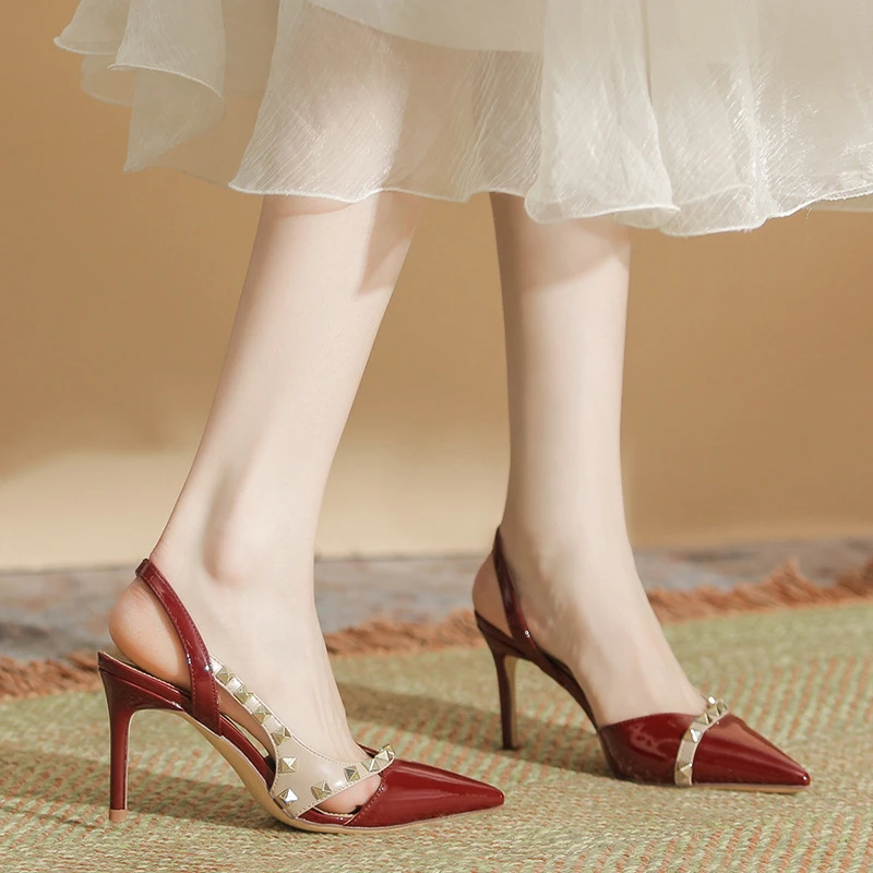 羊皮垫铆钉细跟凉鞋女酒红色尖头高跟凉鞋女heels半包头鞋