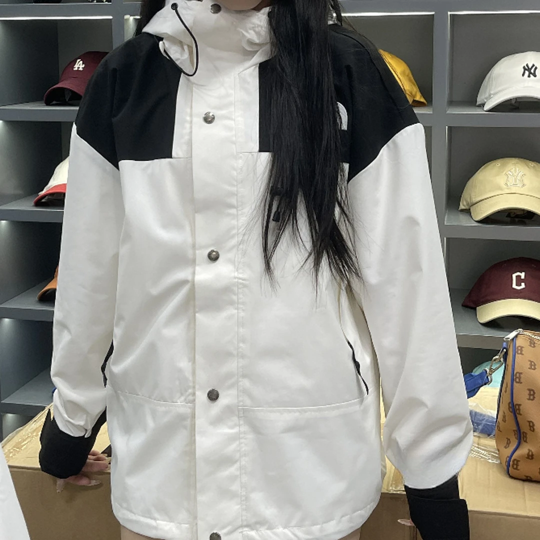 1990系列撞色情侣款户外运动防水冲锋衣男女款