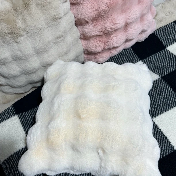 GG抱枕 仿兔绒沙发抱枕带拉链有内胆