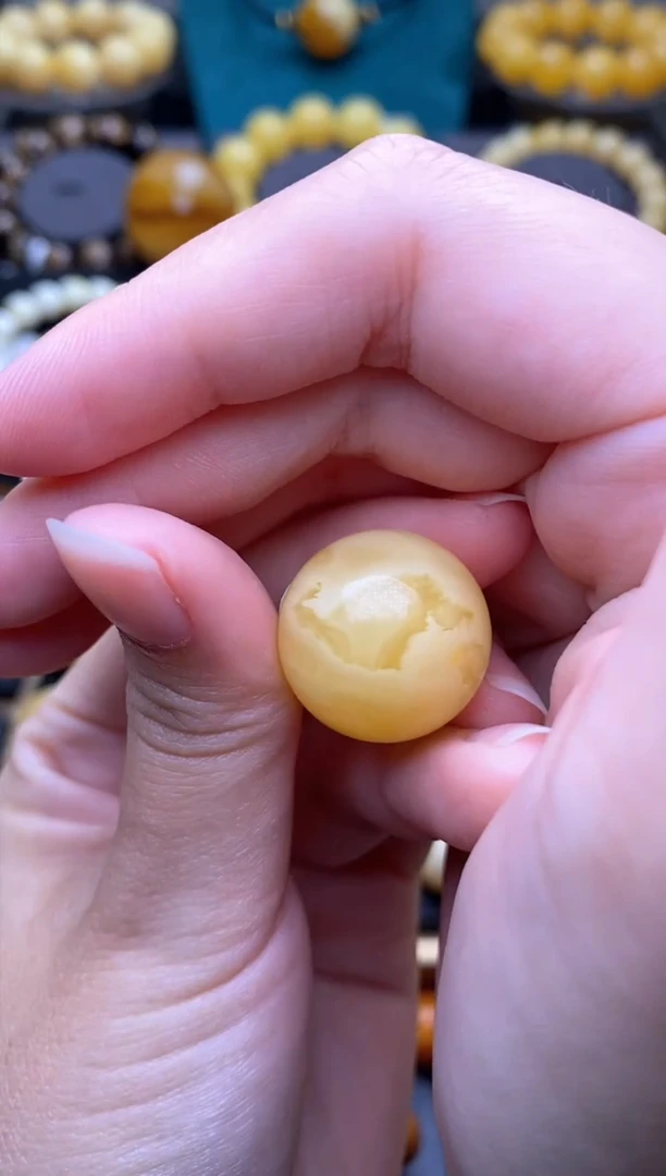 【闪购商品】琥珀裸石未镶嵌 大小姐珠宝严选150