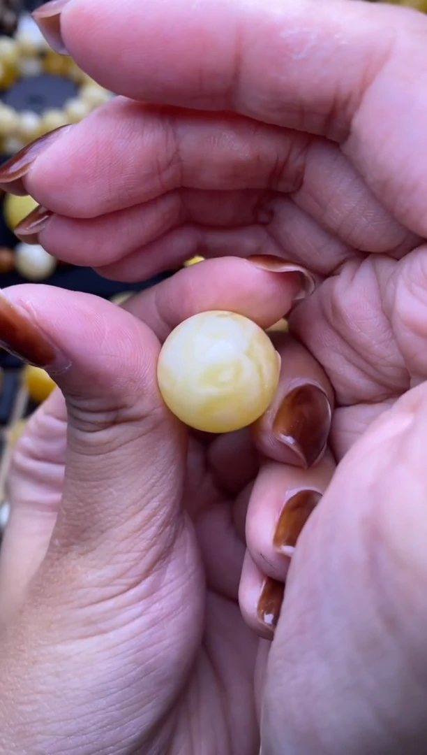 【闪购商品】琥珀裸石未镶嵌 大小姐珠宝严选193