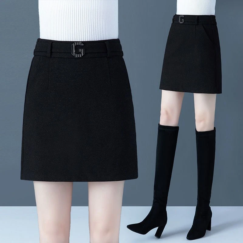 半身裙女秋冬新款高腰宽松百搭气质显瘦大码包臀短裙带安全裤