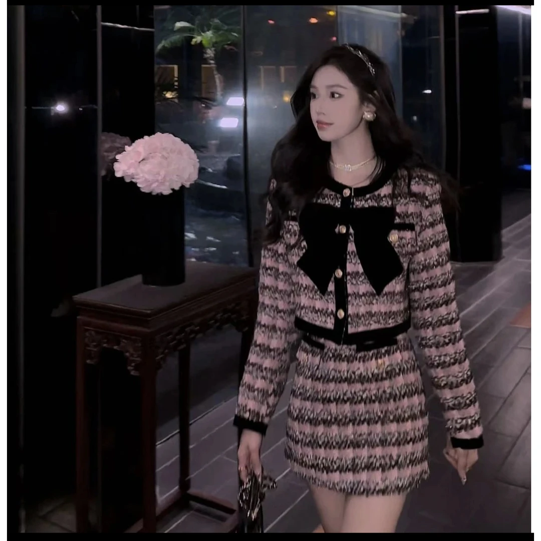 秋冬小香风气质显瘦小个子洋气法式网红轻奢蝴蝶结两件套短款套装