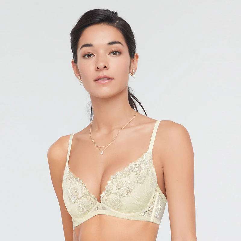 爱慕轻羽蕾丝中厚杯聚拢舒适女士性感小胸法式蕾丝文胸AM117211