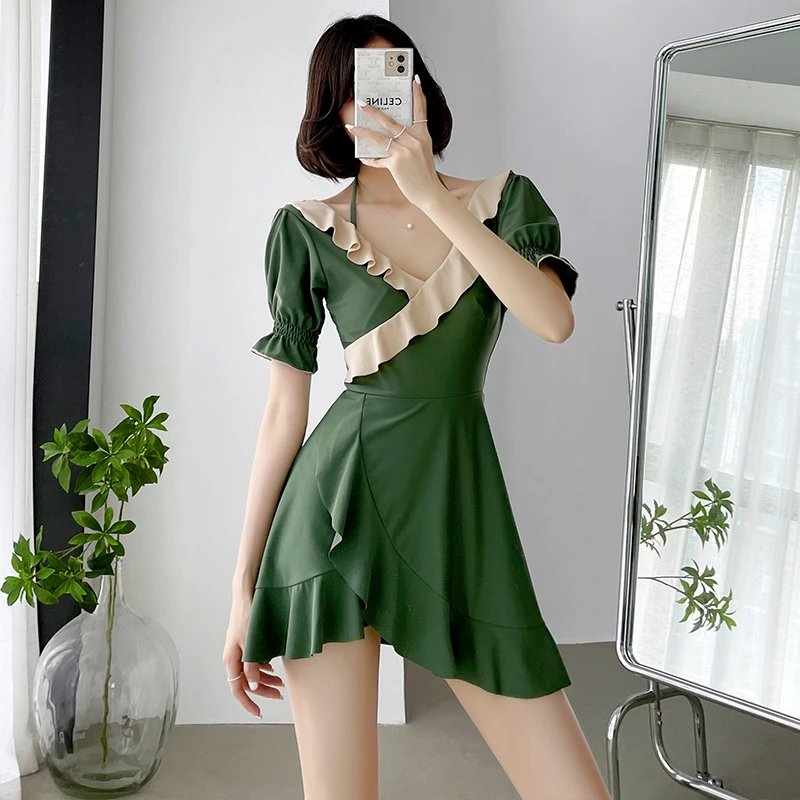 2025新款泳衣女夏连体保守显瘦遮肚遮肉泳装温泉游泳衣高级感大码