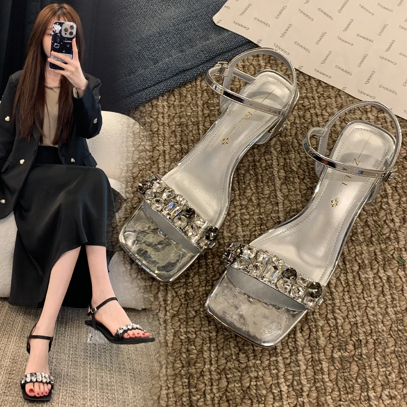 紫幻玲珑加宽大码2024夏季新款法式时尚方头水钻水晶跟高跟凉鞋