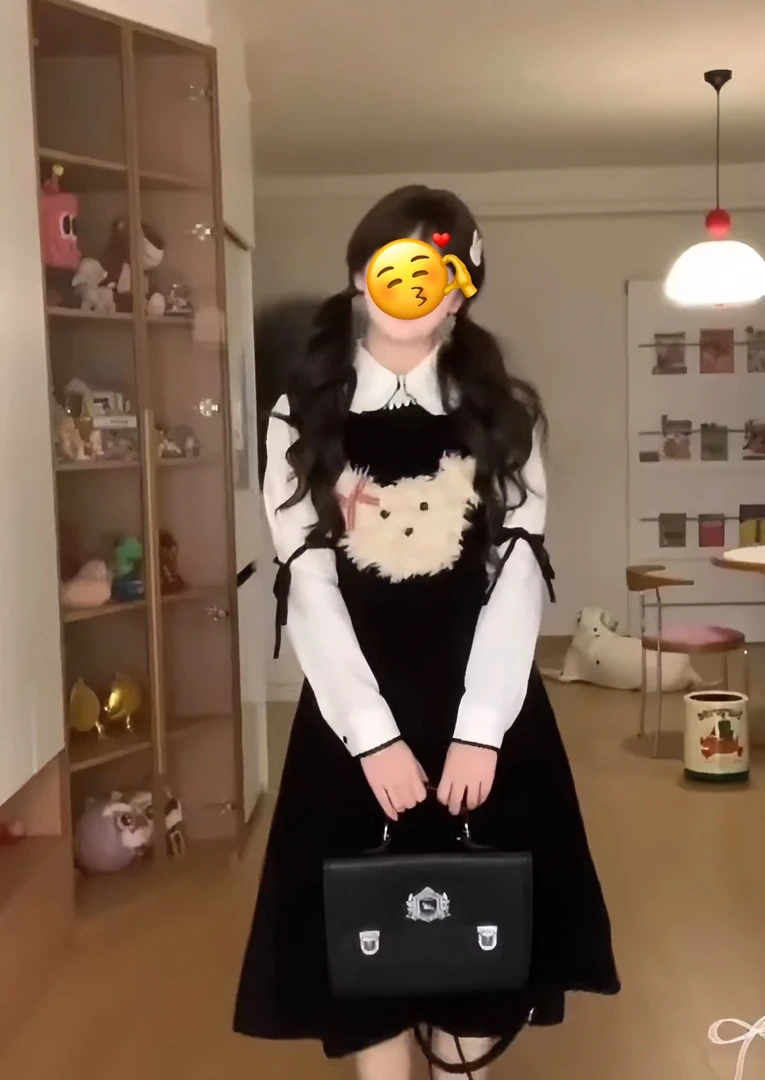 (卷卷小狗)背带裙黑色宽松日系甜美可爱A字收腰显瘦两件套网红