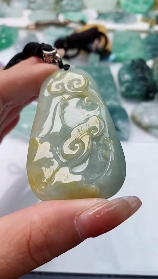 【闪购商品】翡翠吊坠(不含链)未镶嵌1