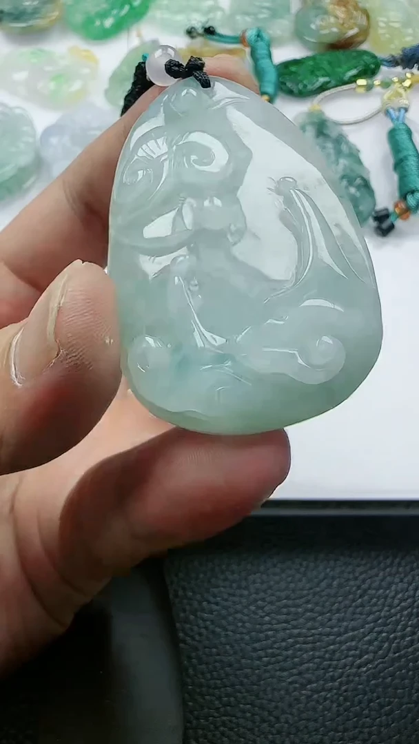 【闪购商品】翡翠吊坠(不含链)未镶嵌1