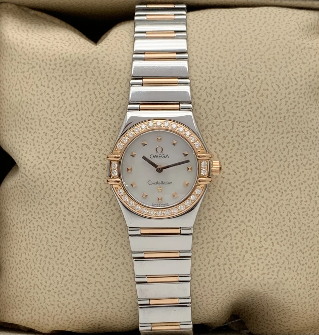 95新 Omega/欧米茄 星座/22.5mm/石英/间玫瑰金/原镶钻/女表/zx12