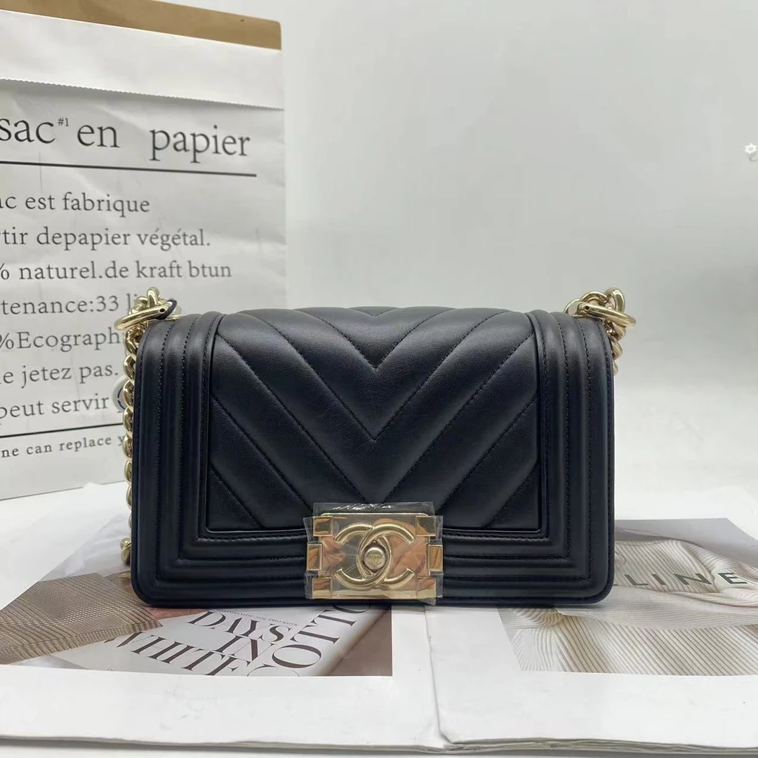 95新 Chanel/香奈儿 3120301黑金小号v纹boy包/成色以直播间为准