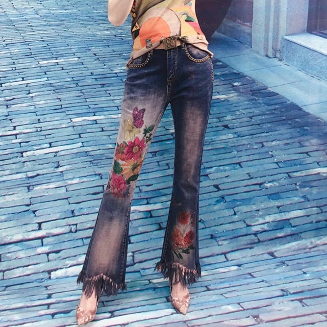 原创定制2025春夏复古重工印花柳钉喇叭牛仔裤女士修身显瘦九分裤