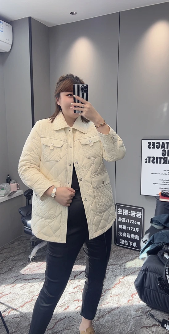 岩岩家自留显瘦中长款羽绒服上衣