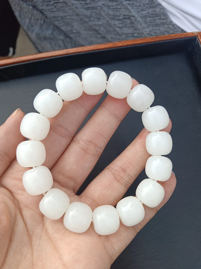 和田玉精品白玉手串
