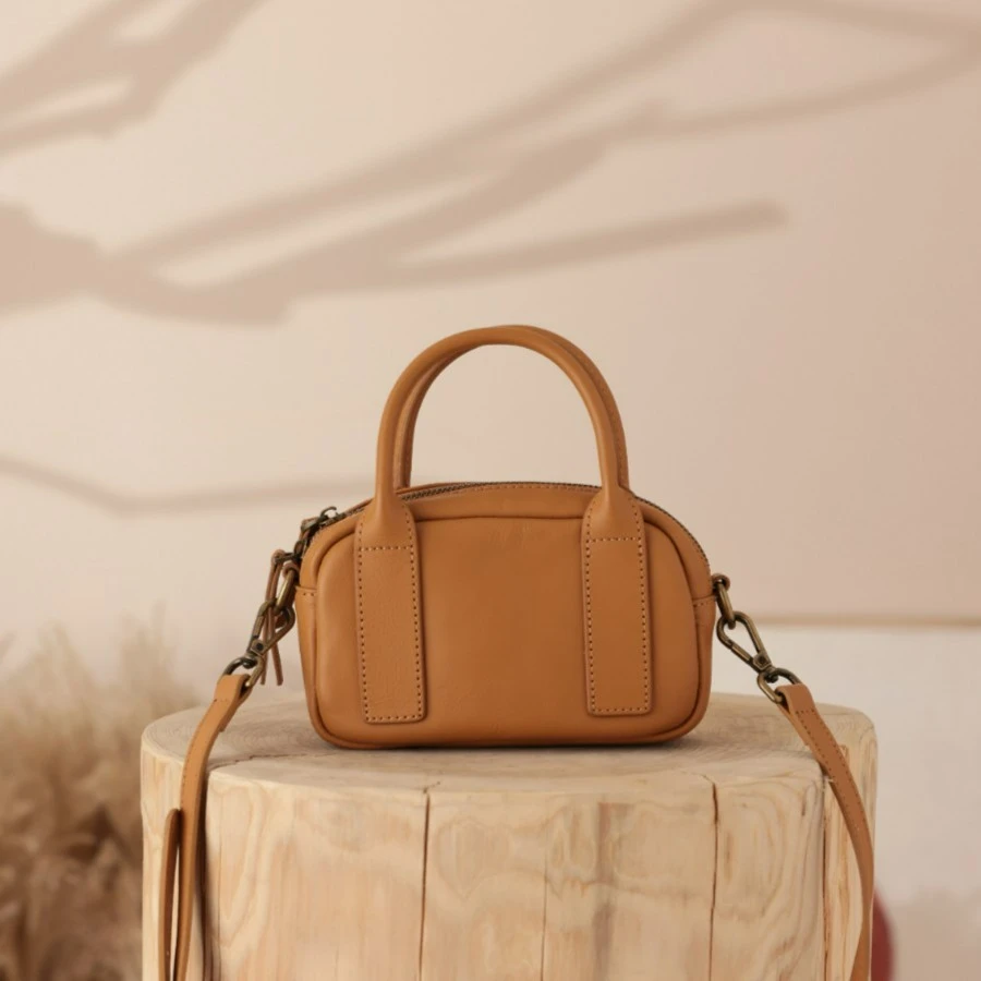 【闺宿】小众植鞣头层牛皮真皮小包文艺斜挎单肩包小法棍女包L2116