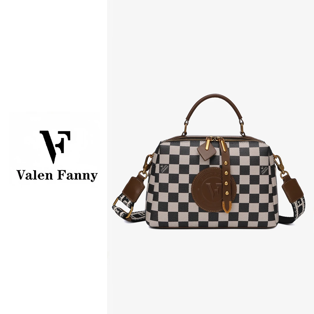 新款时尚潮流轻奢新款百搭手拎单肩斜挎包